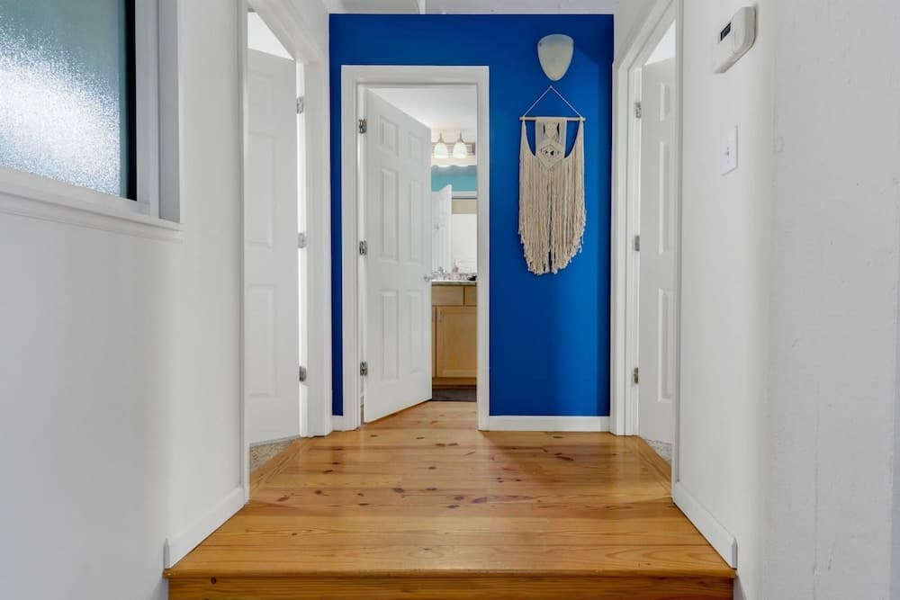 Photograph supplied for 2 Bedroom Hip Apartment, Apple TV, Fast Wifi